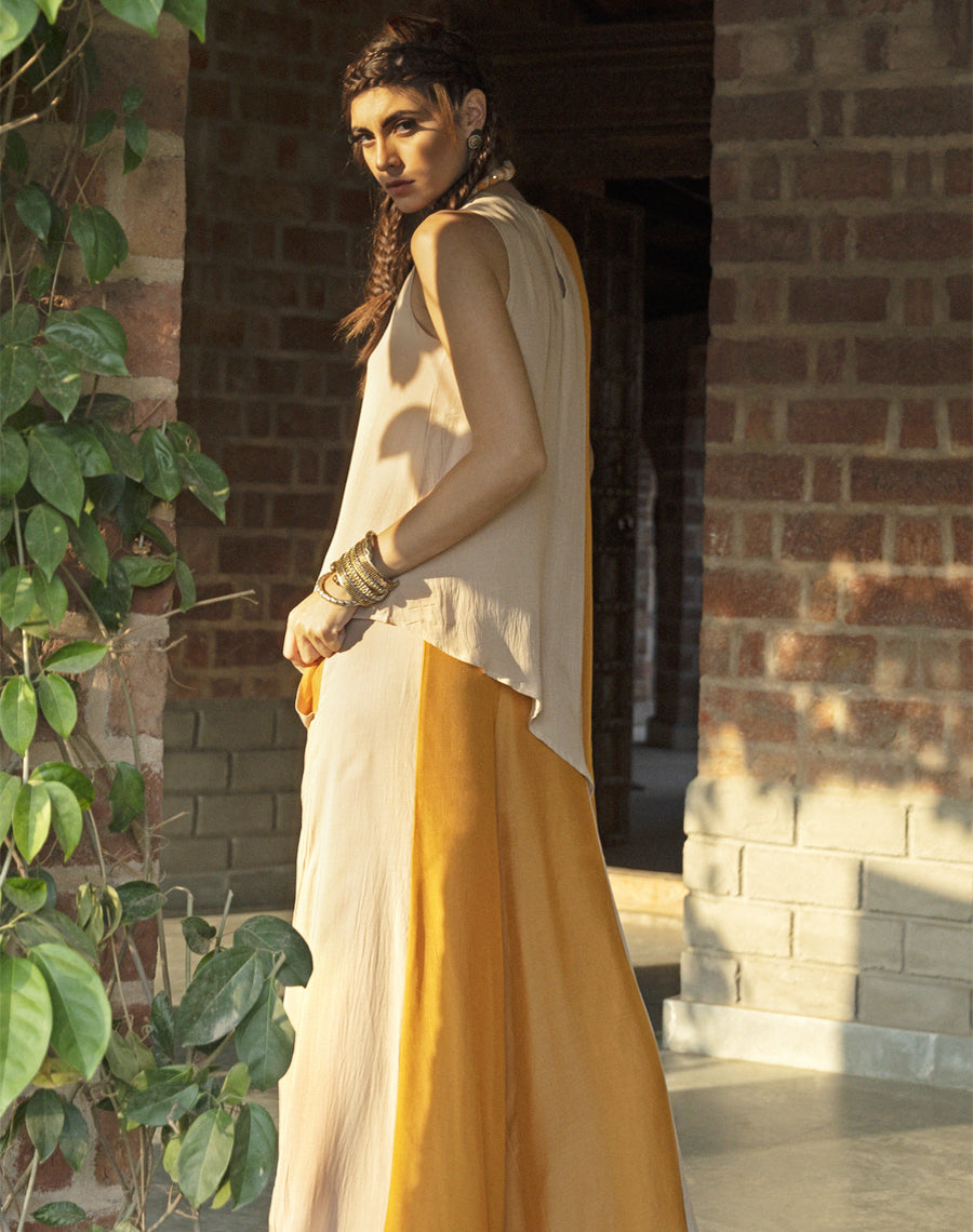 Asymmetric Twin Set